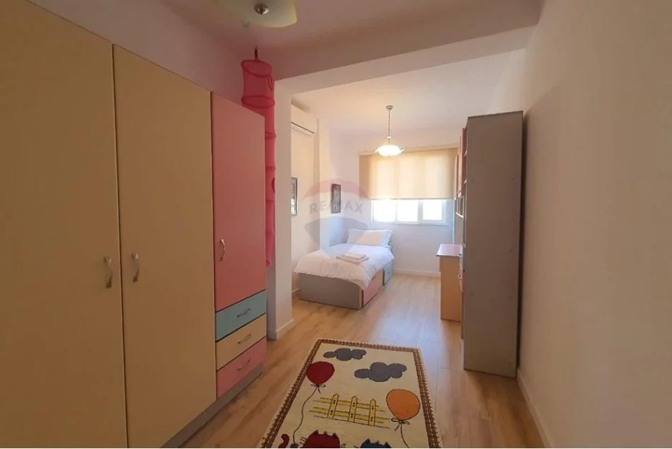 Tirane, jepet me qera apartament 2+1 Kati 4, 95 m² 700 € (Rruga e durrsit)