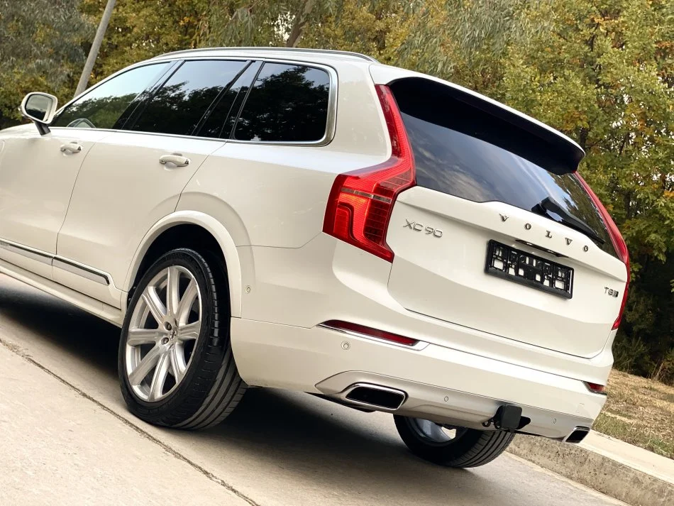 Tirane, shes makine Volvo Xc90 Hybrid Benzin, e bardhë automatik Klima 190.000 km