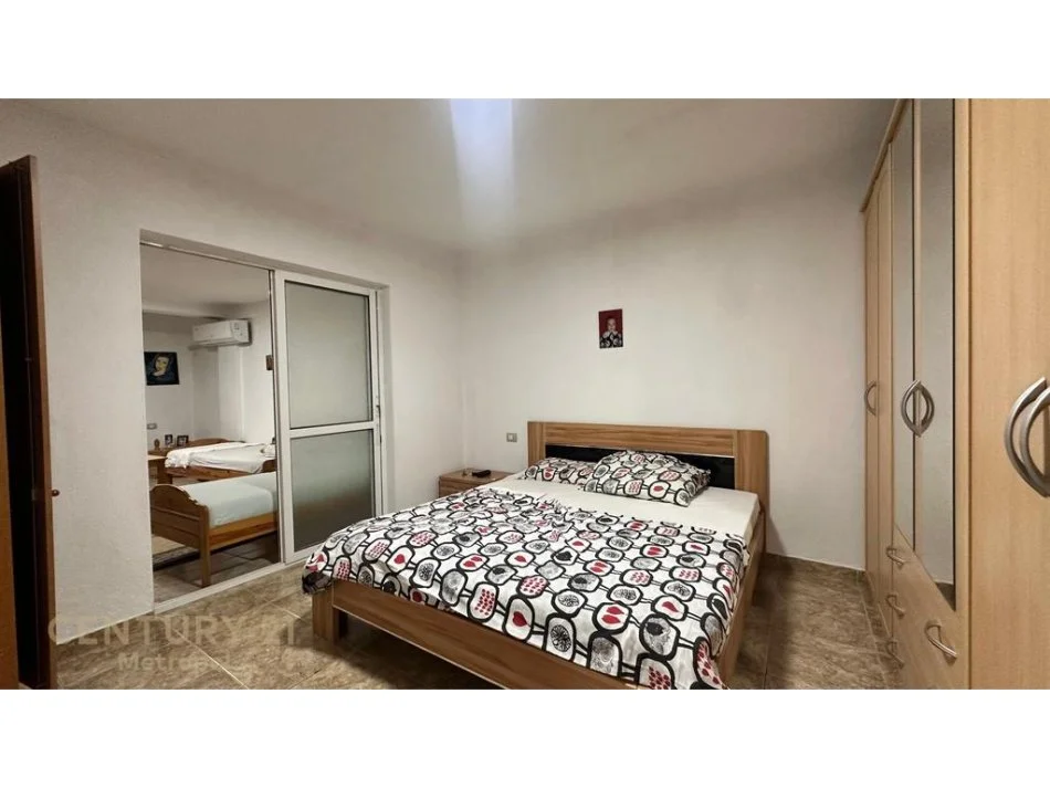 Tirane, shes apartament 2+1+Ballkon Kati 6, 99 m² 150.000 € 