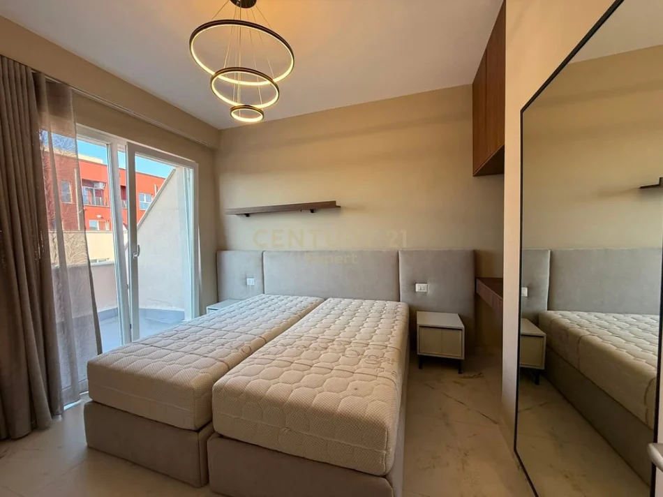 Tirane, jepet me qera apartament 1+1 Kati 8, 62 m² 550 € (Kompleksi Aura)