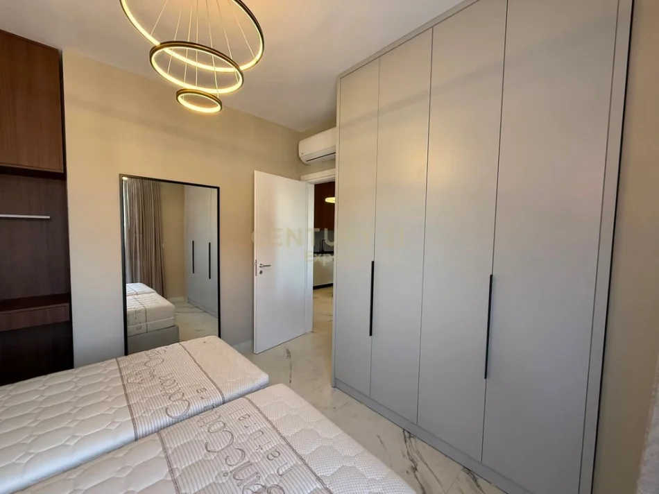 Tirane, jepet me qera apartament 1+1 Kati 8, 62 m² 550 € (Kompleksi Aura)