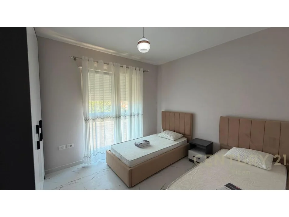 Tirane, jepet me qera apartament 2+1 Kati 3, 100 m² 650 € (Don Bosko)