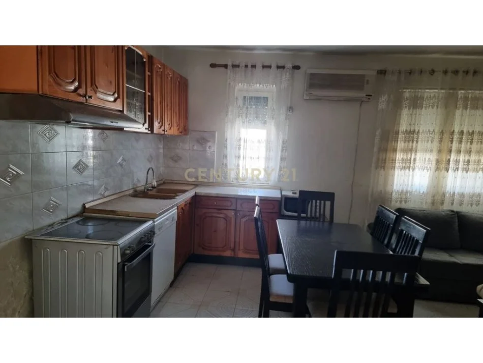 Tirane, shitet apartament 2+1 Kati 5, 82 m² 123.000 € (Rruga Bardhyl)