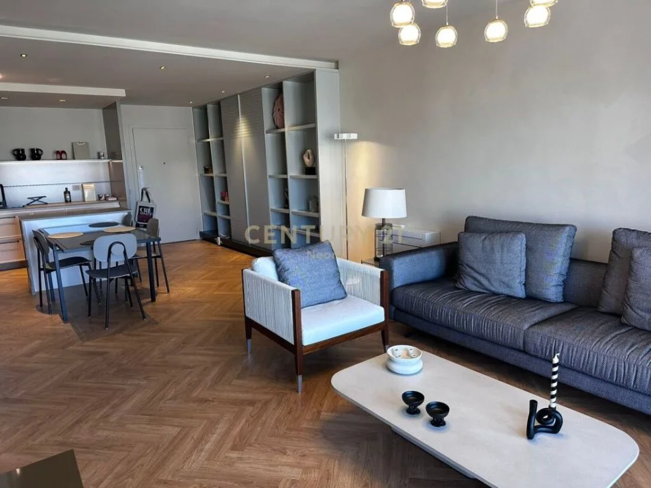 Tirane, shitet apartament 2+1+Ballkon , 107 m² (Ali Visha)