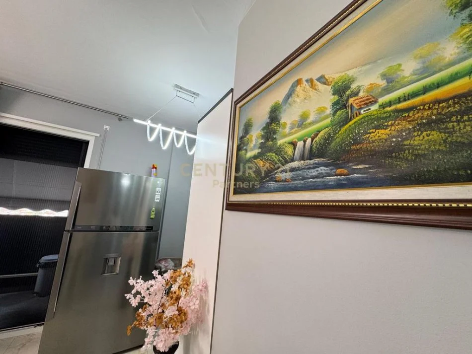 Tirane, shitet apartament 1+1 Kati 7, 70 m² 135.000 € 