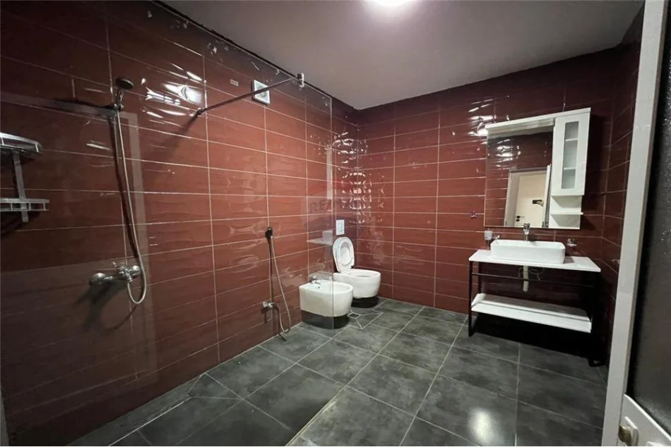 Tirane, jepet me qera apartament Kati 3, 82 m² 450 € 