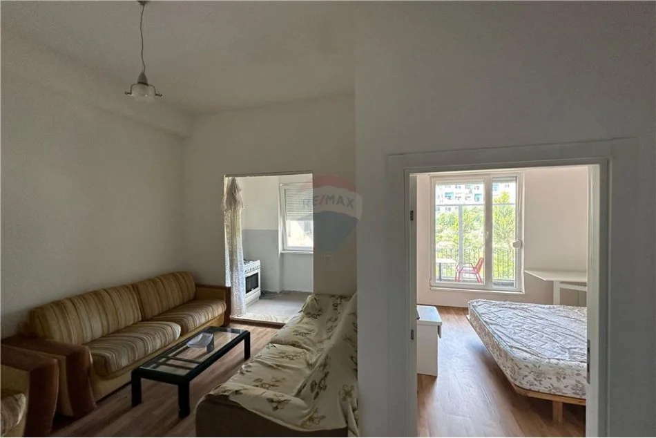 Tirane, jepet me qera apartament Kati 3, 71 m² 300 € 