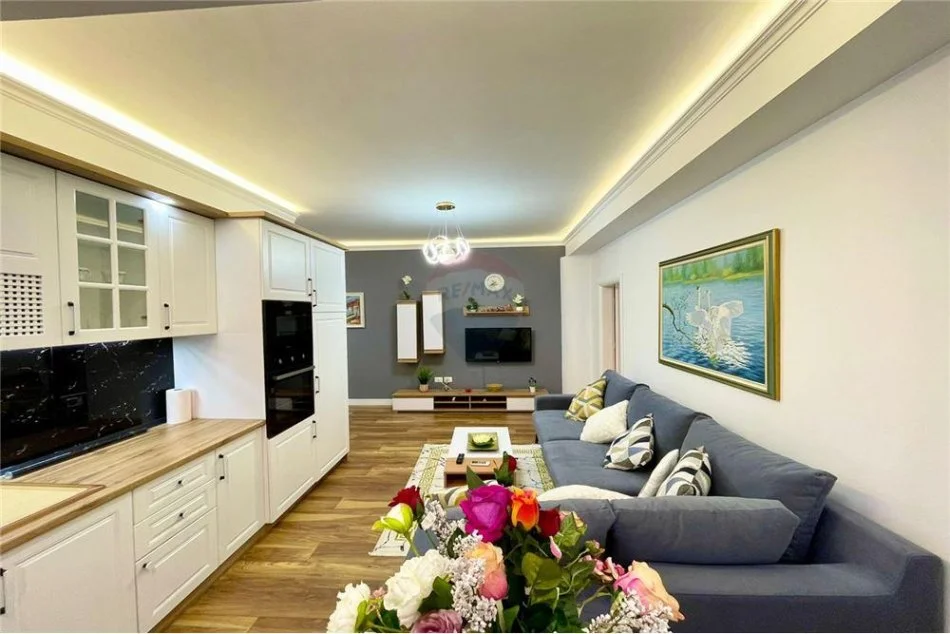 Tirane, jepet me qera apartament Kati 3, 70 m² 700 € 