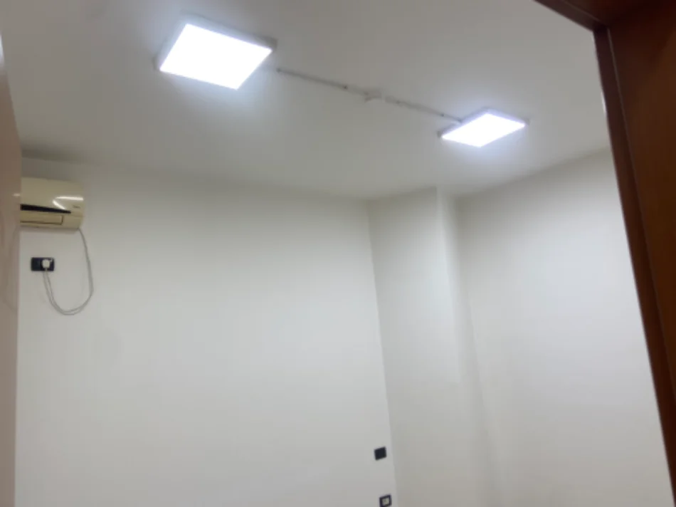 Tirane, jap me qera apartament 1+1 Kati 3, 76 m² 700 € (Faik konica)