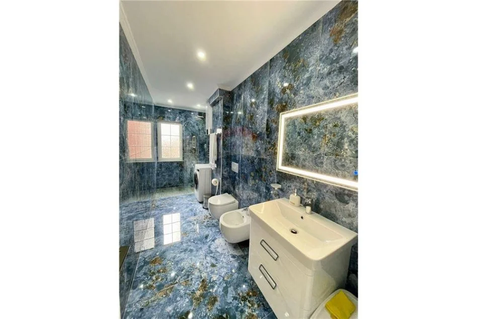 Tirane, jepet me qera apartament Kati 3, 70 m² 700 € 