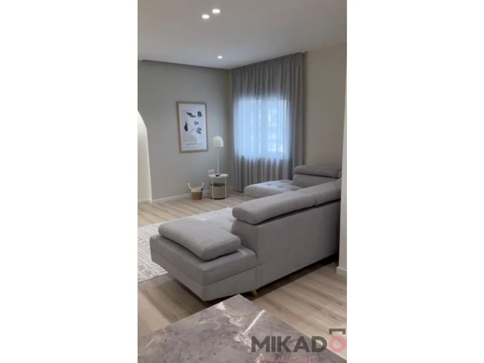 Tirane, shitet apartament 1+1 Kati 3, 60 m² (Sheshi wilson)