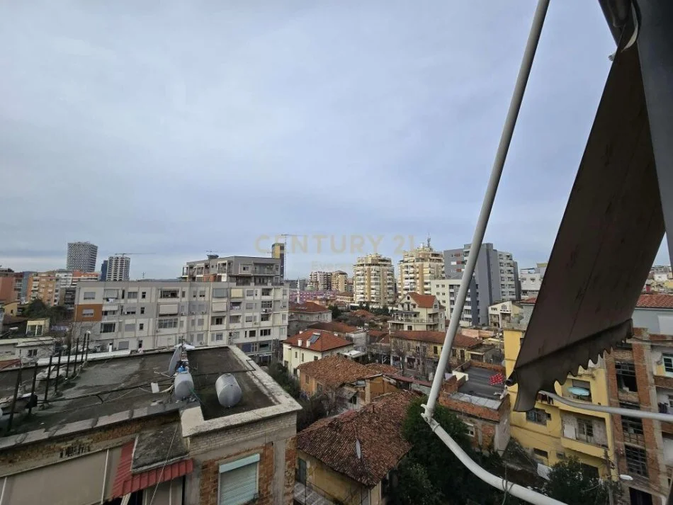 Tirane, shitet apartament 2+1 Kati 5, 76 m² 189.000 € (Sheshi Avni Rustemi,Pazari Ri!)