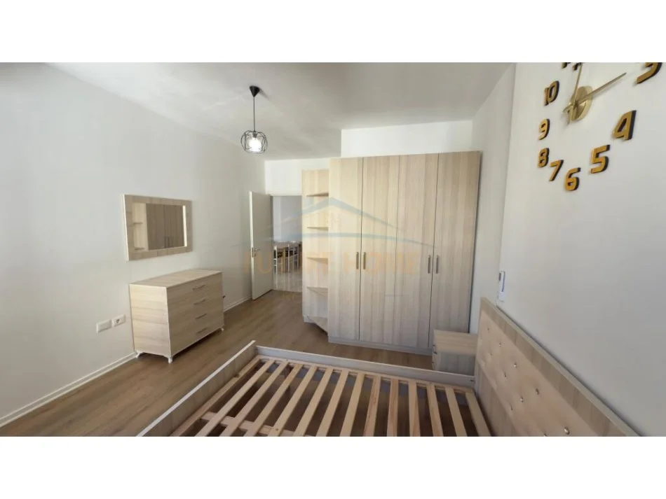 Tirane, shitet apartament 2+1+Ballkon Kati 7, 103 m² 155.000 € (Grand Gallery)