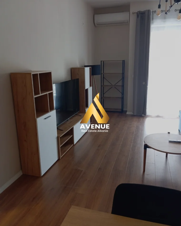 Tirane, jepet me qera apartament 2+1 Kati 6, 100 m² (5 Maji)