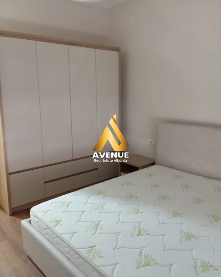 Tirane, jepet me qera apartament 2+1 Kati 6, 100 m² (5 Maji)