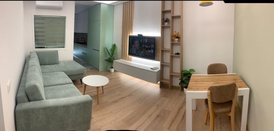 Tirane, jepet me qera apartament 1+1 Kati 3, 600 €