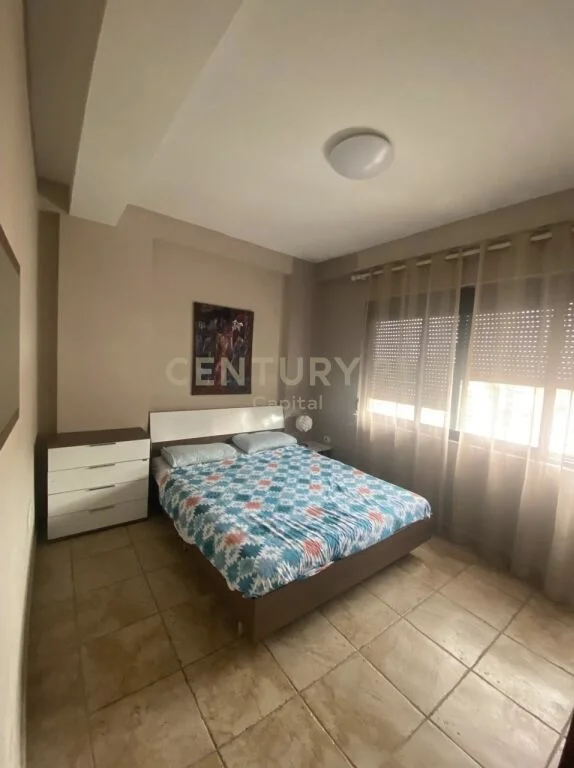Tirane, jepet me qera apartament 3+1+Aneks+Ballkon Kati 6, 100 m² 700 € (Rruga Mine Peza)