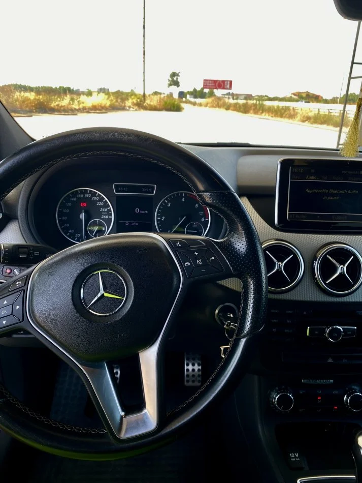 Kavaje, shes makine Mercedes benz b class 1.8 premium 2013 Nafte, e bardhë manuale Kondicioner 189.006 km 8.700 €