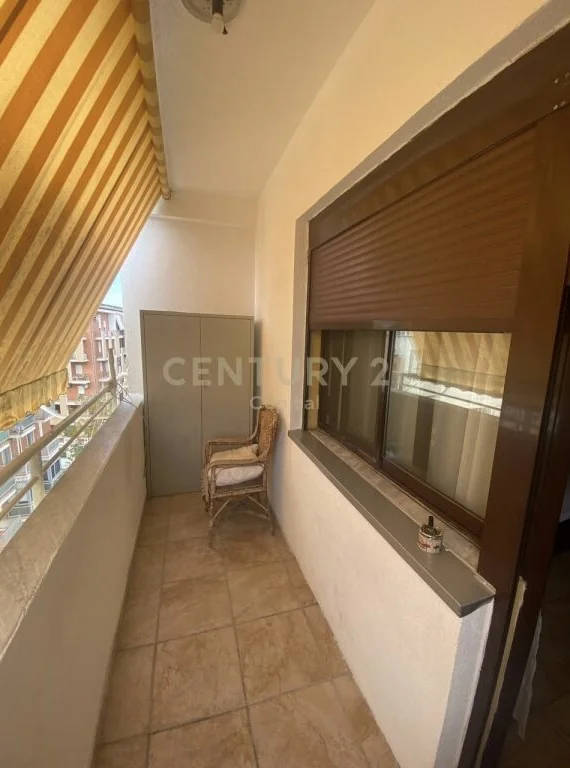 Tirane, jepet me qera apartament 3+1+Aneks+Ballkon Kati 6, 100 m² 700 € (Rruga Mine Peza)