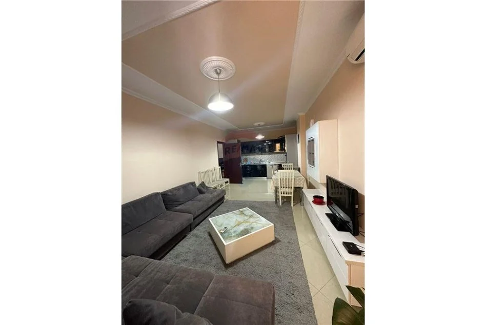 Tirane, jepet me qera apartament Kati 7, 110 m² 500 € 