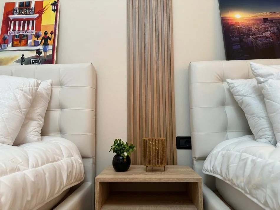 Tirane, jepet me qera apartament 1+1 Kati 4, 108 m² 1.500 € 