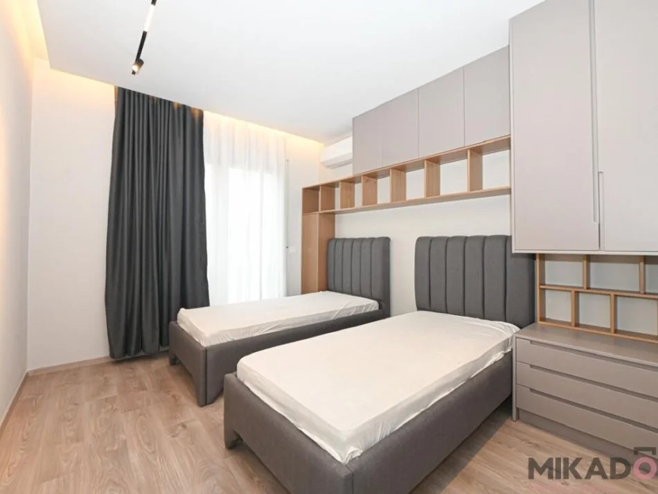 Tirane, jepet me qera apartament 2+1 , 97 m² 1.500 € (Deliorgji)