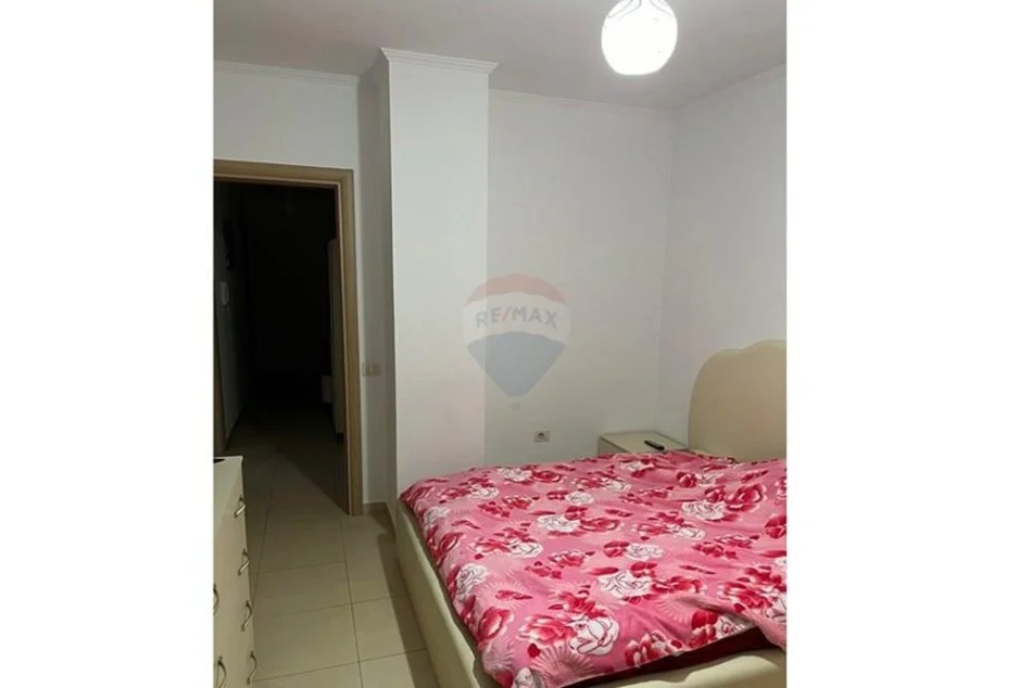 Tirane, jepet me qera apartament 1+1 Kati 6, 60 m² 500 € (Don Bosko)