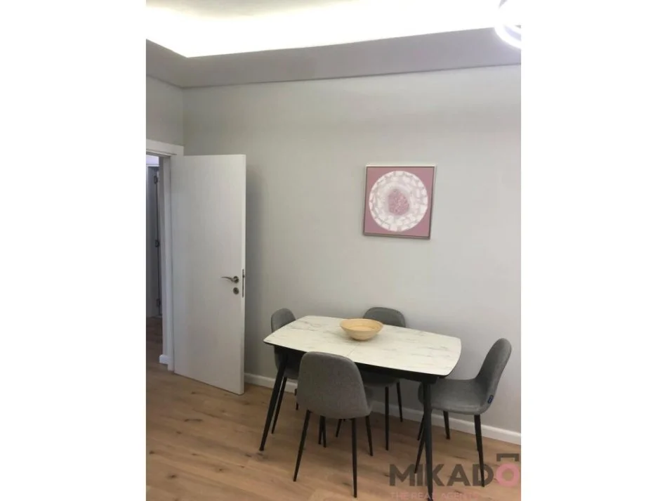 Tirane, shitet 2+1 Kati 2, 99 m² 220.000 € 