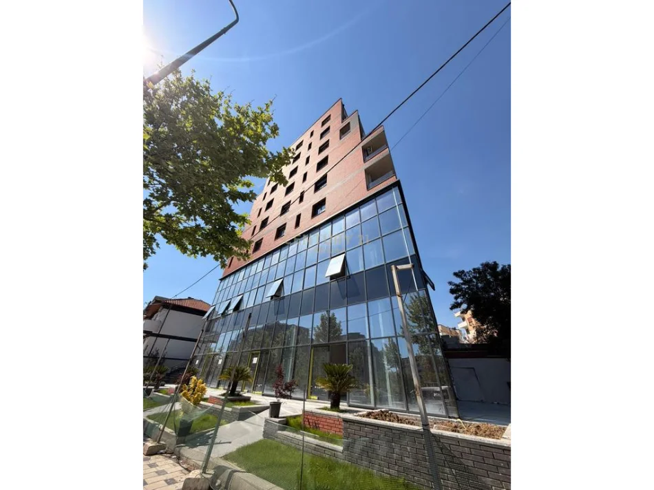 Tirane, shes apartament 3+1 Kati 6, 79 m² 235.000 € (Materniteti i Ri)