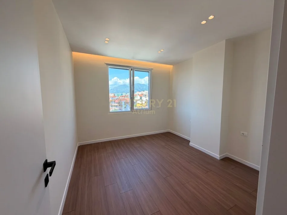 Tirane, shes apartament 3+1 Kati 6, 79 m² 235.000 € (Materniteti i Ri)