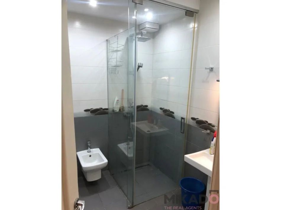 Tirane, jepet me qera apartament 2+1 Kati 5, 108 m² 1.000 € (Toptani)