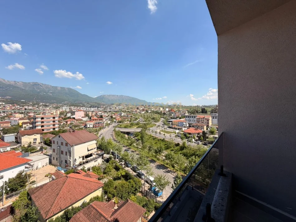 Tirane, shes apartament 3+1 Kati 6, 79 m² 235.000 € (Materniteti i Ri)