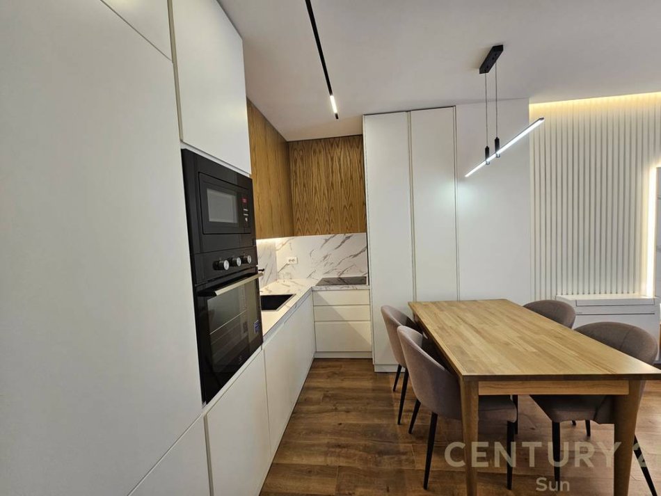 Tirane, jepet me qera apartament 1+1 Kati 7, 70 m² 700 € (Kodra e Diellit)