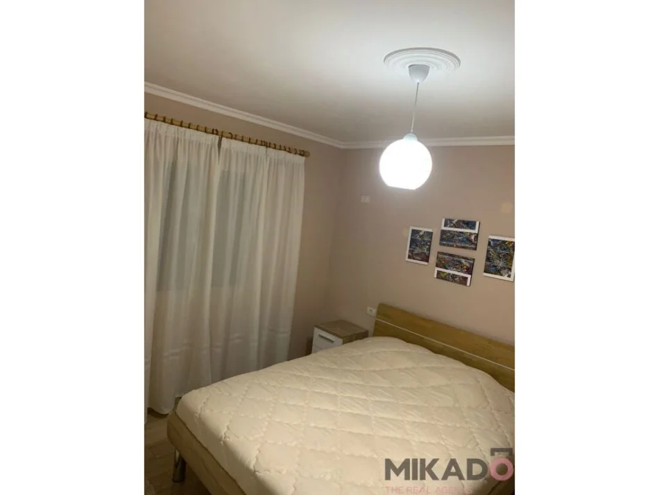 Tirane, jepet me qera 2+1 Kati 4, 72 m² 450 € (Tregu elektrik)