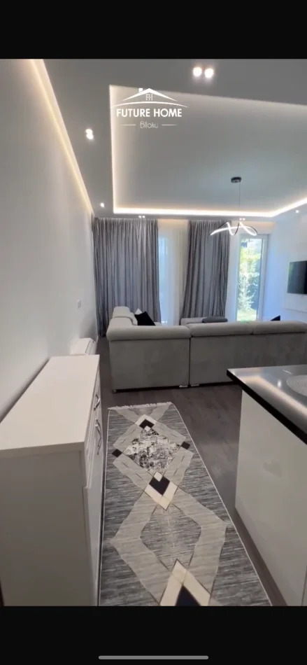 Tirane, jepet me qera apartament 2+1 Kati 1, 104 m² 2.000 € (Liqeni i thate)