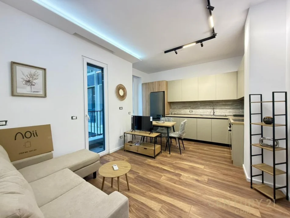 Tirane, jepet me qera apartament 1+1+Aneks+Ballkon Kati 2, 53 m² 700 € 