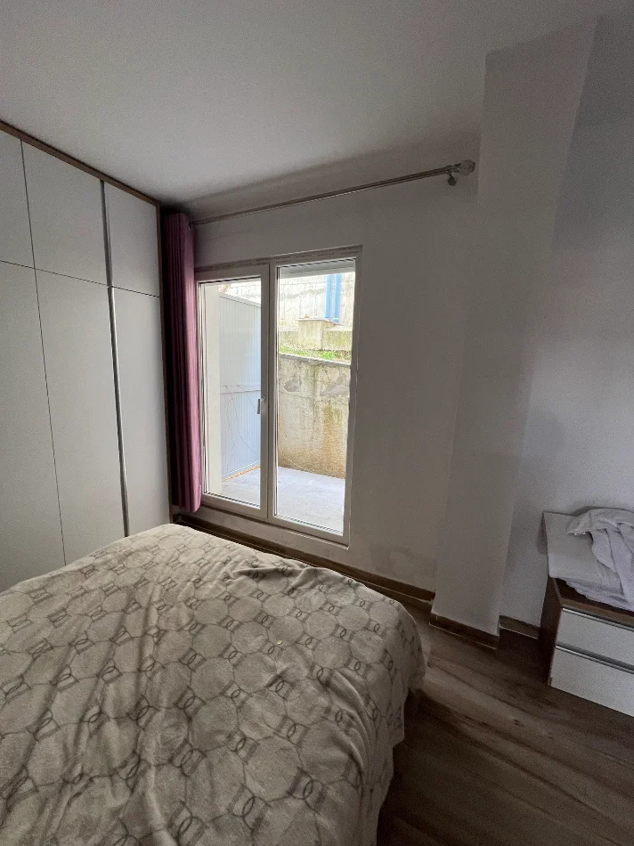 Tirane, shitet apartament 1+1+Ballkon Kati 1, 33 m² 80.000 € (Rruga Eduard Mano)