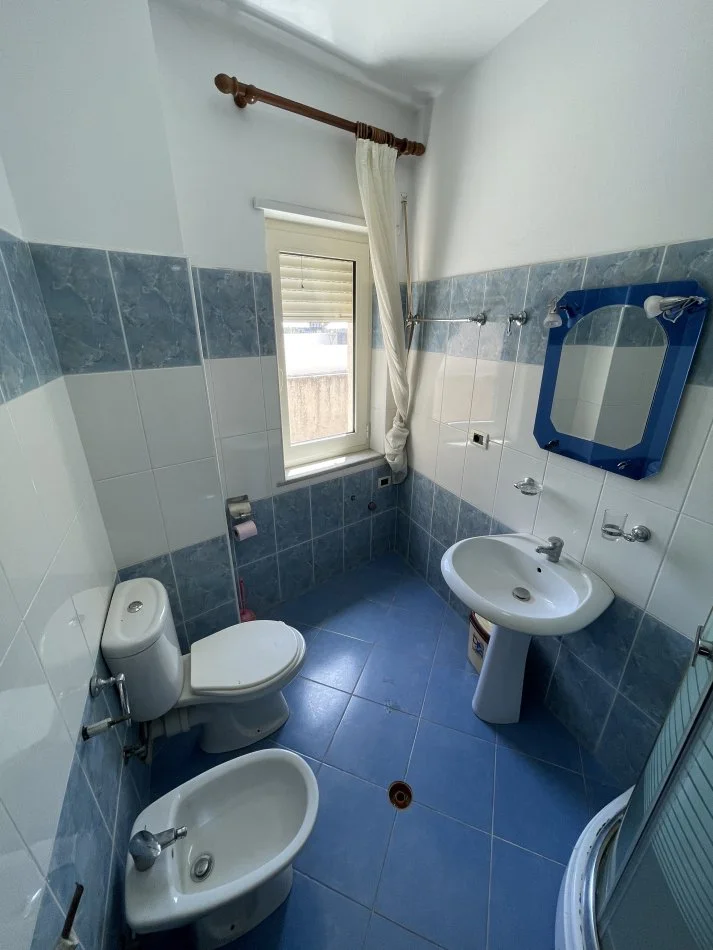 Tirane, shitet apartament Kati 1, 76 m² 73.000 € (Rrota Kuqe Durres)