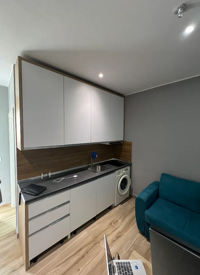 Tirane, shitet apartament 1+1+Ballkon Kati 1, 33 m² 80.000 € (Rruga Eduard Mano)