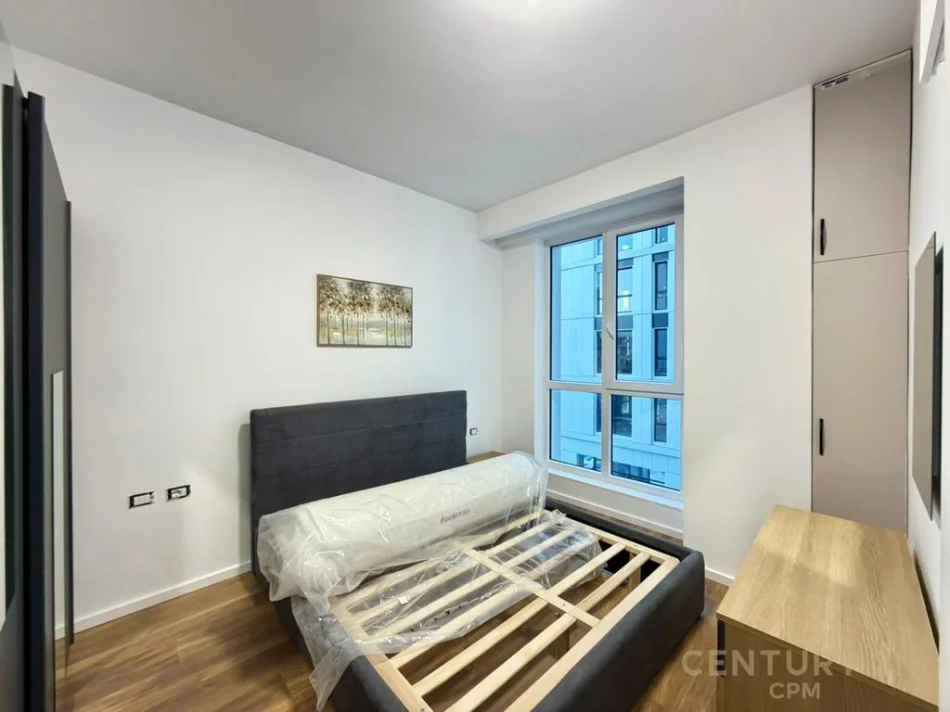 Tirane, jepet me qera apartament 1+1+Aneks+Ballkon Kati 2, 53 m² 700 € 