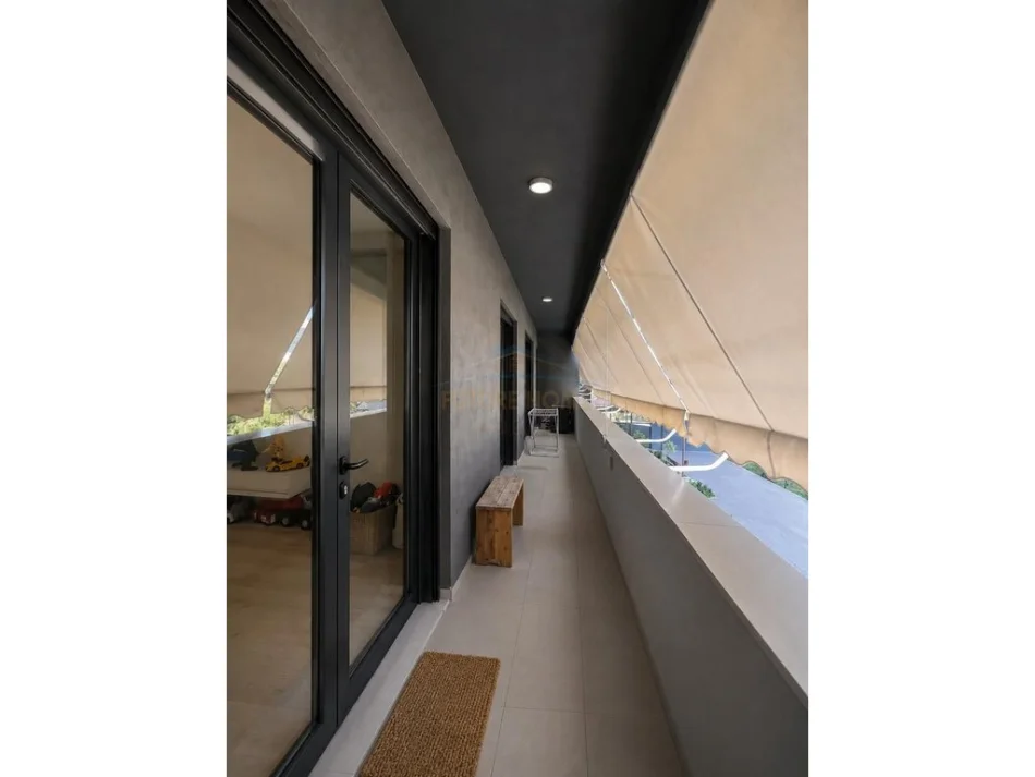 Tirane, shitet apartament 2+1+Ballkon , 118 m² 275.000 €
