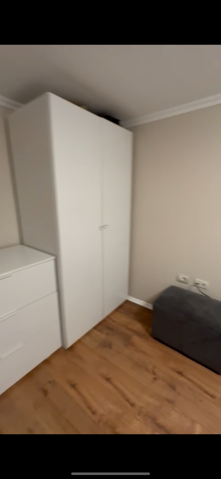 Tirane, ndarje qeraje apartament 2+1 , 500 € (250€ secila) Rruga e Elbasanit