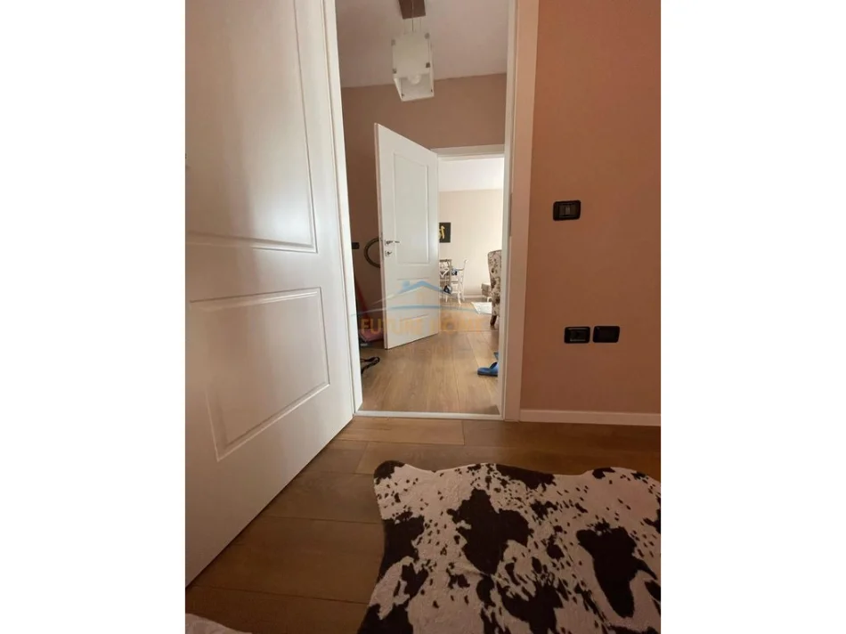 Tirane, shitet apartament 1+1 Kati 6, 69 m² 127.000 € (Unaza e re)