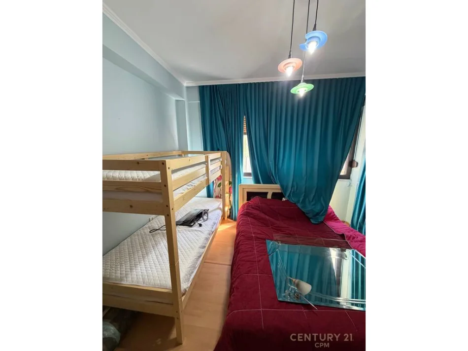 Tirane, jepet me qera apartament 2+1+Aneks+Ballkon Kati 7, 120 m² 1.200 € 