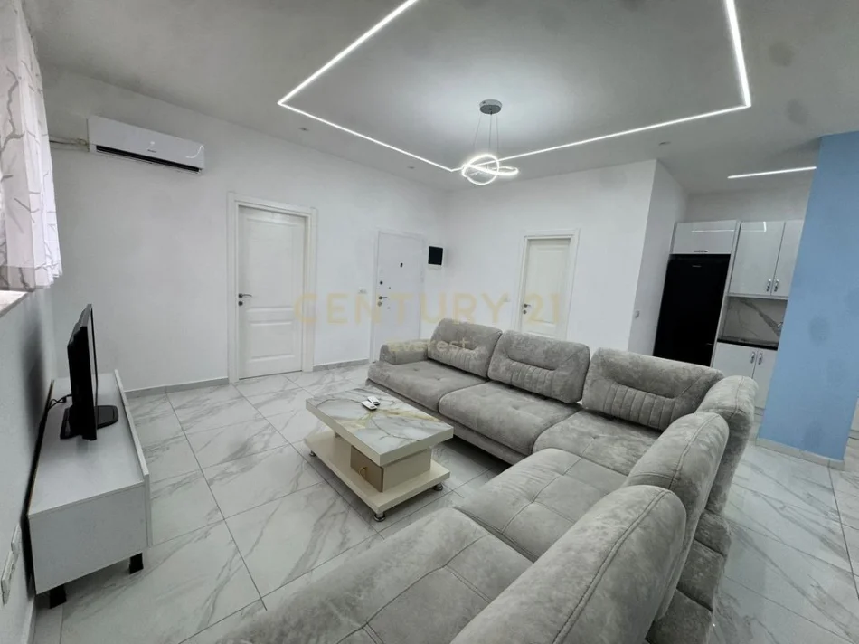 Tirane, jepet me qera apartament 1+1+Aneks+Ballkon Kati 9, 87 m² 900 € 