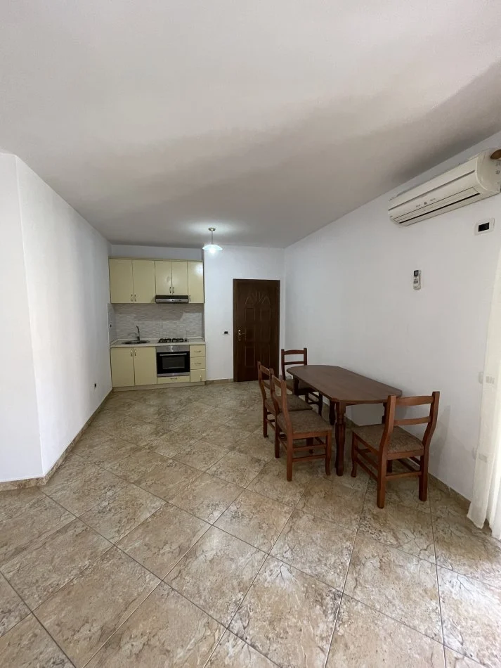 Durres, shitet apartament 2+1 Kati 3, 75 m² 75.000 € (Rruga Rrota e Kuqe)