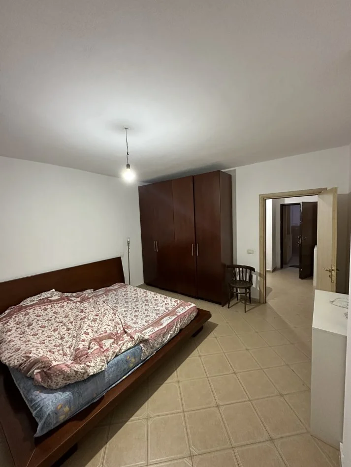 Tirane, jepet me qera apartament 2+1 Kati 2, 100 m² 450 € (Astir ,Vila L ,Mbrapa Bar Sorriso)