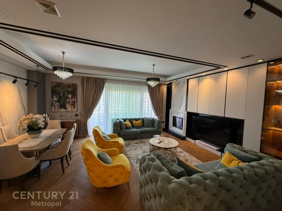 Tirane, jepet me qera apartament 2+1+Aneks+Ballkon Kati 5, 120 m² 2.000 € 