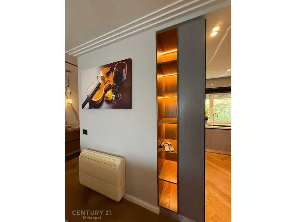 Tirane, jepet me qera apartament 2+1+Aneks+Ballkon Kati 5, 120 m² 2.000 € 