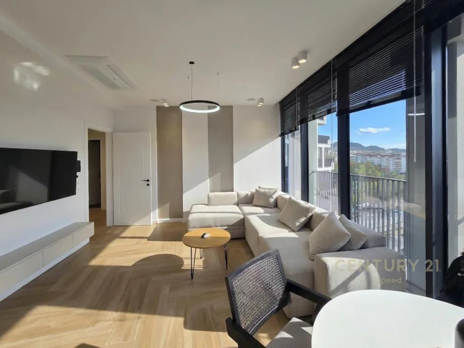 Tirane, jepet me qera apartament 1+1+Aneks+Ballkon Kati 8, 99 m² 1.300 € (Lake View)